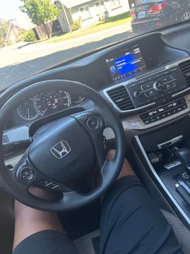2015 Honda Accord 9th Gen - Image 3 of 4