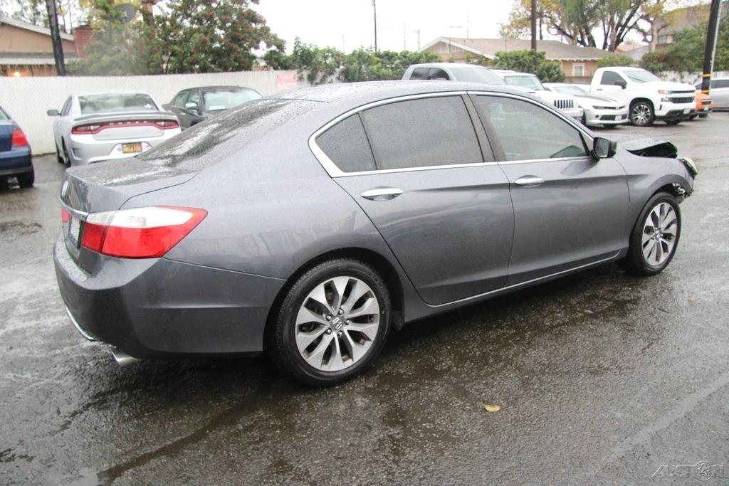 2015 Honda Accord 9th Gen - Image 7 of 21