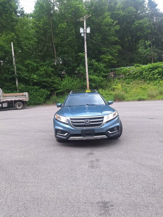 2015 Honda Accord 9th Gen - Image 3 of 13