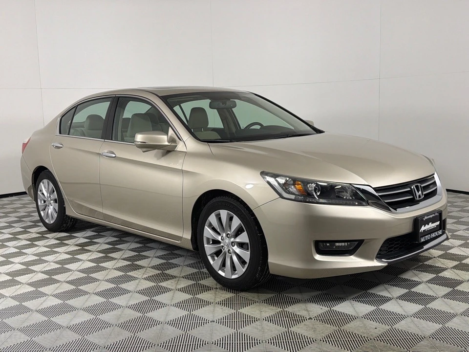2015 Honda Accord 9th Gen - Image 3 of 12