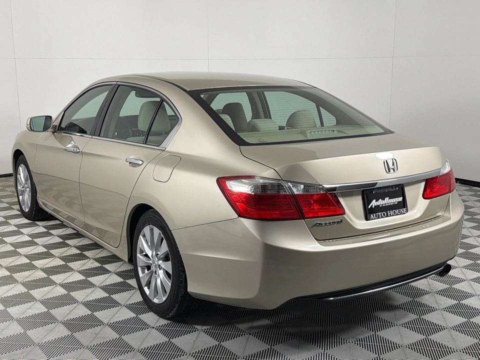 2015 Honda Accord 9th Gen - Image 7 of 12