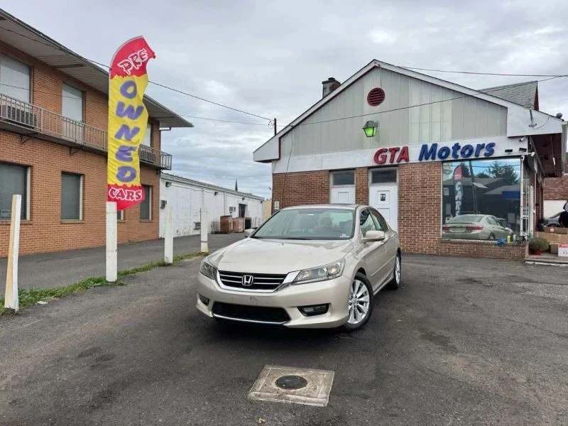 2015 Honda Accord 9th Gen - Image 2 of 12