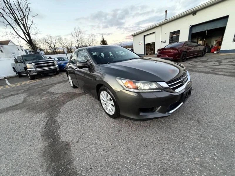 2015 Honda Accord 9th Gen - Image 6 of 12