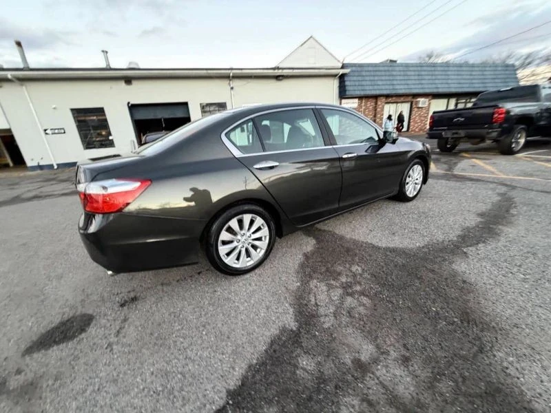 2015 Honda Accord 9th Gen - Image 11 of 12