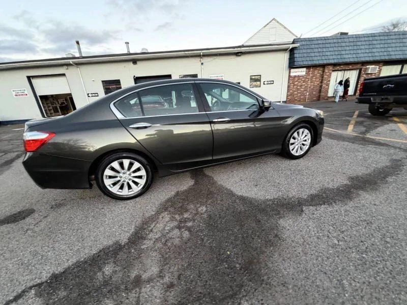 2015 Honda Accord 9th Gen - Image 10 of 12