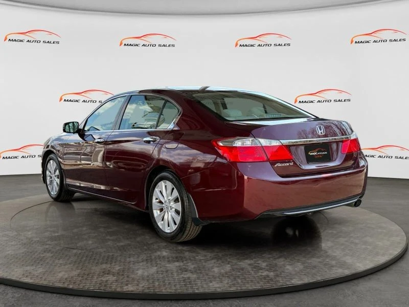 2015 Honda Accord 9th Gen - Image 6 of 12