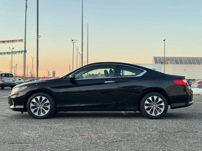 2015 Honda Accord 9th Gen - Image 2 of 12