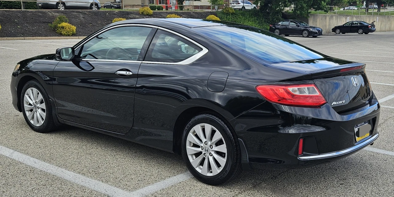 2015 Honda Accord 9th Gen - Image 5 of 31