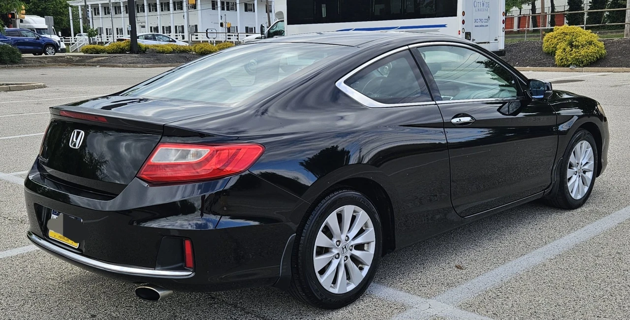 2015 Honda Accord 9th Gen - Image 8 of 31
