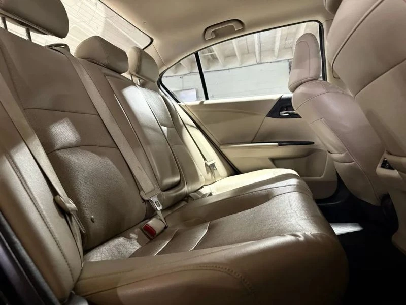 2015 Honda Accord 9th Gen - Image 11 of 12