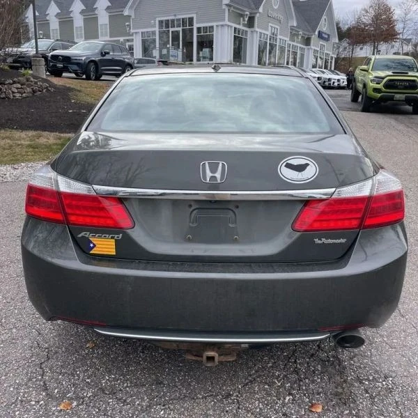 2015 Honda Accord 9th Gen - Image 5 of 12