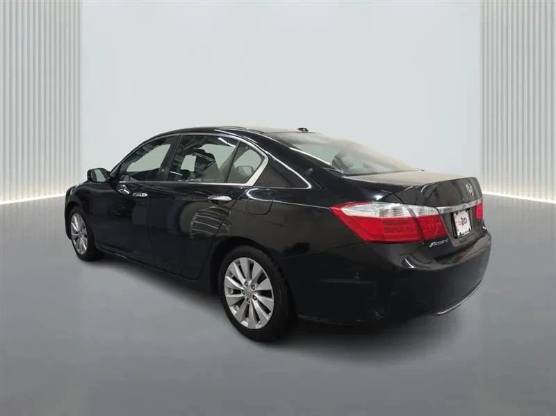 2015 Honda Accord 9th Gen - Image 3 of 12