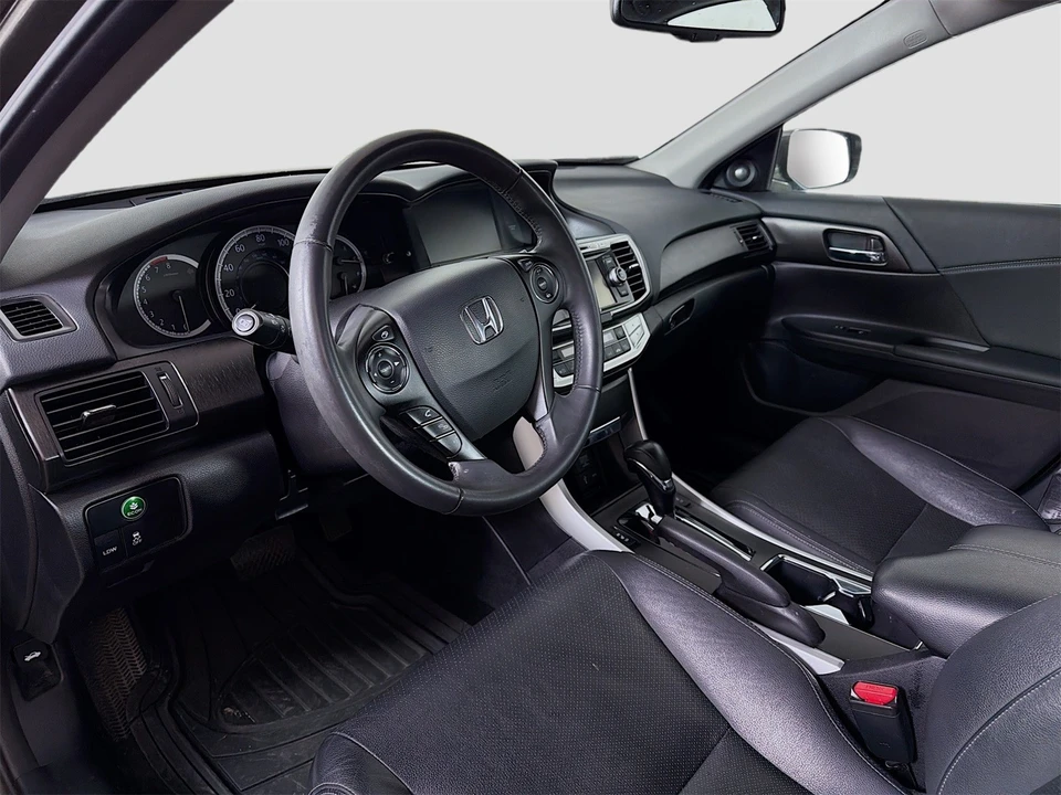 2015 Honda Accord 9th Gen - Image 11 of 12