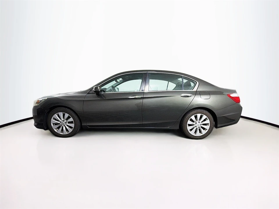 2015 Honda Accord 9th Gen - Image 5 of 12