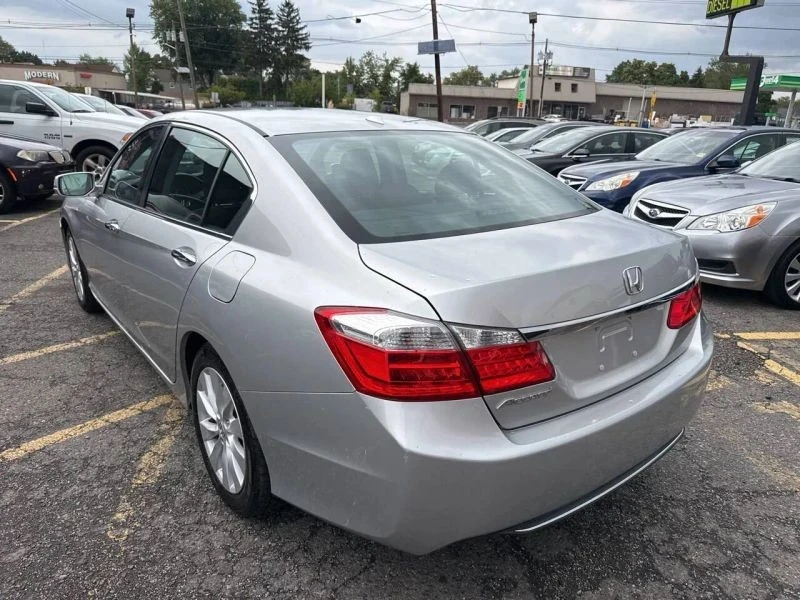 2015 Honda Accord 9th Gen - Image 6 of 10