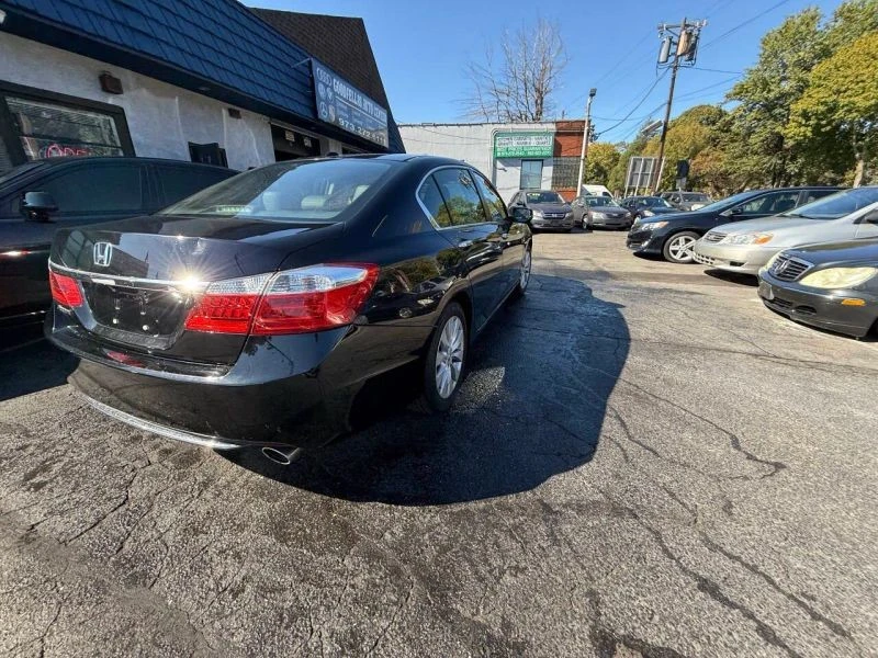 2015 Honda Accord 9th Gen - Image 7 of 12