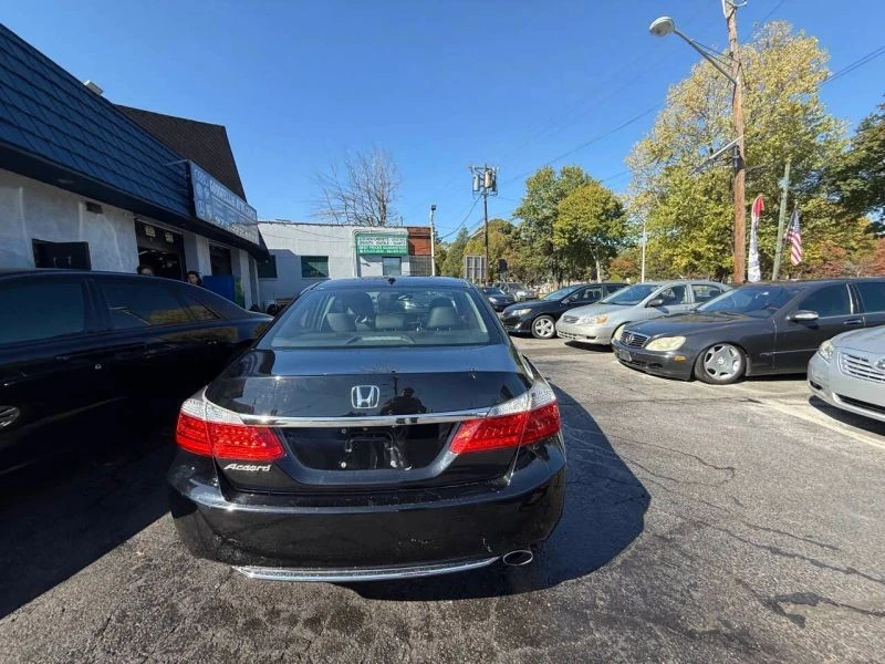 2015 Honda Accord 9th Gen - Image 6 of 12