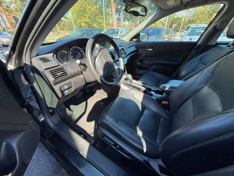2015 Honda Accord 9th Gen - Image 11 of 12