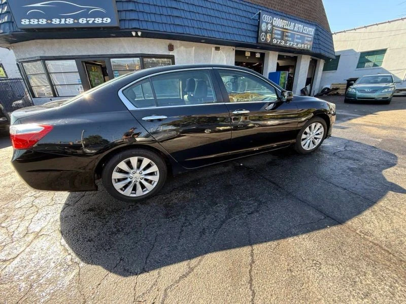 2015 Honda Accord 9th Gen - Image 9 of 12