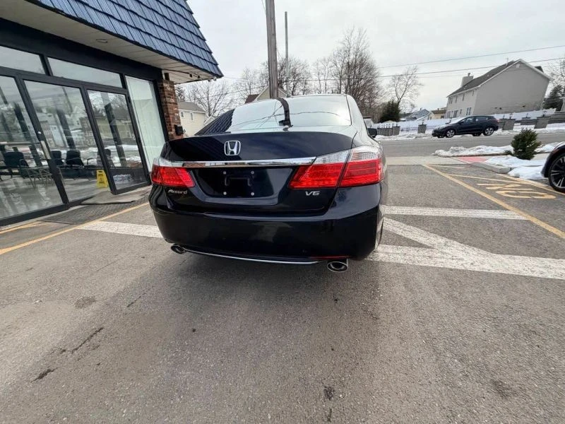 2015 Honda Accord 9th Gen - Image 12 of 12