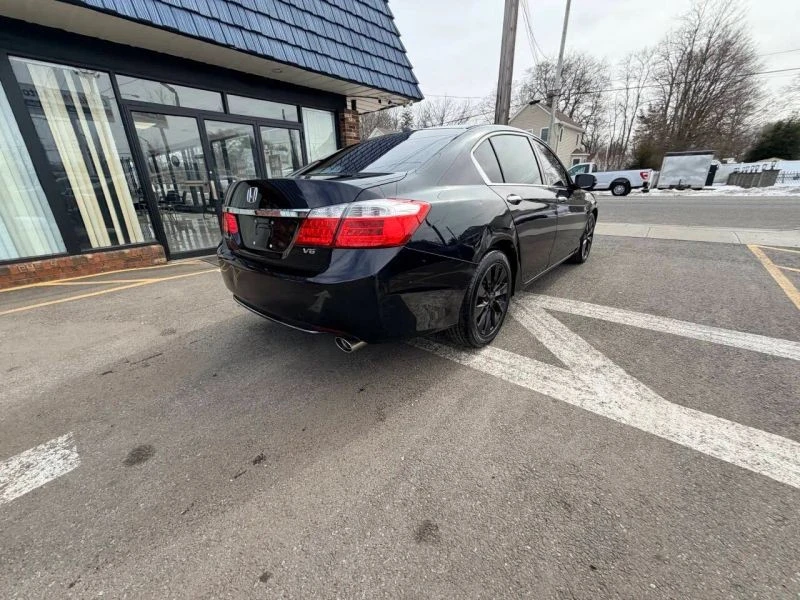 2015 Honda Accord 9th Gen - Image 11 of 12