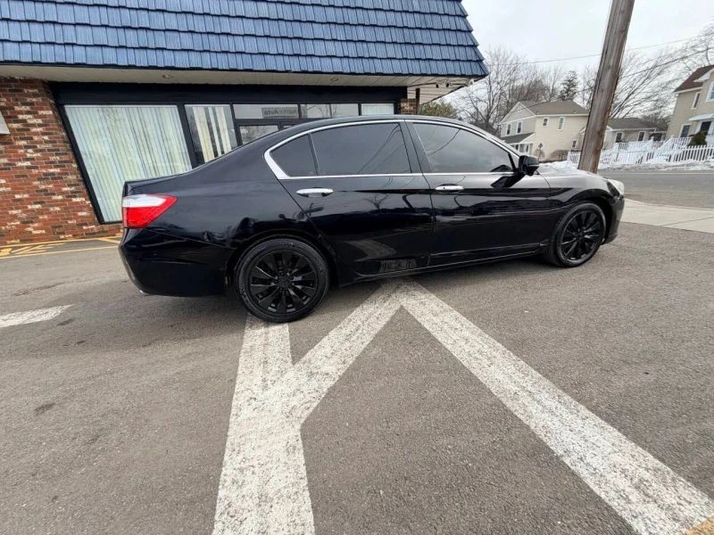2015 Honda Accord 9th Gen - Image 9 of 12