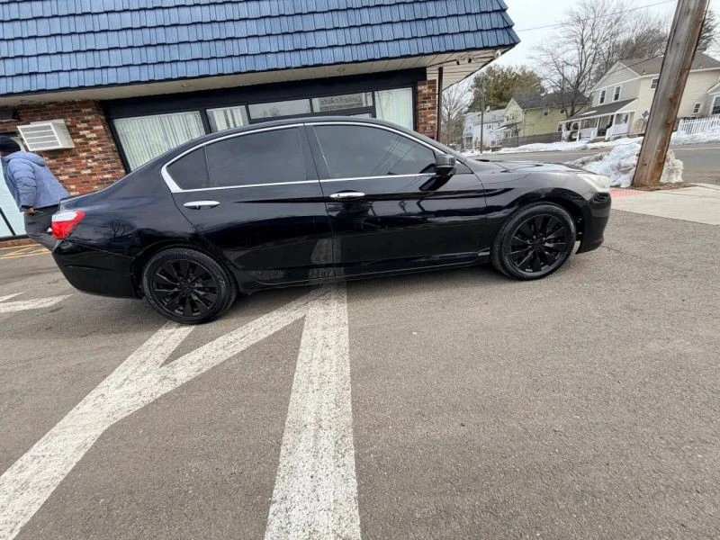 2015 Honda Accord 9th Gen - Image 8 of 12