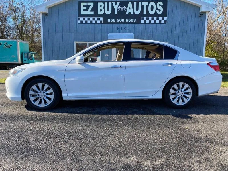 2015 Honda Accord 9th Gen - Image 2 of 12