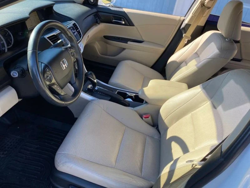 2015 Honda Accord 9th Gen - Image 8 of 12