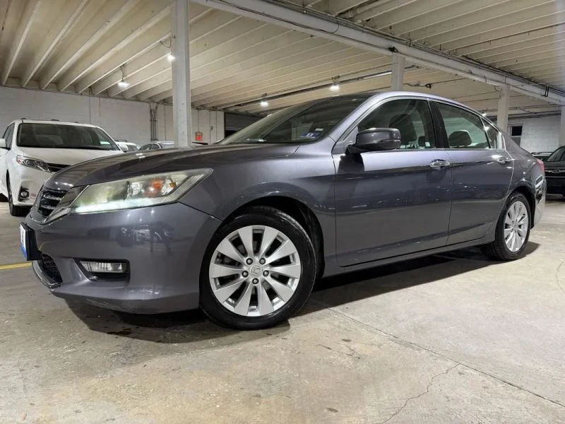 2015 Honda Accord 9th Gen - Image 2 of 12
