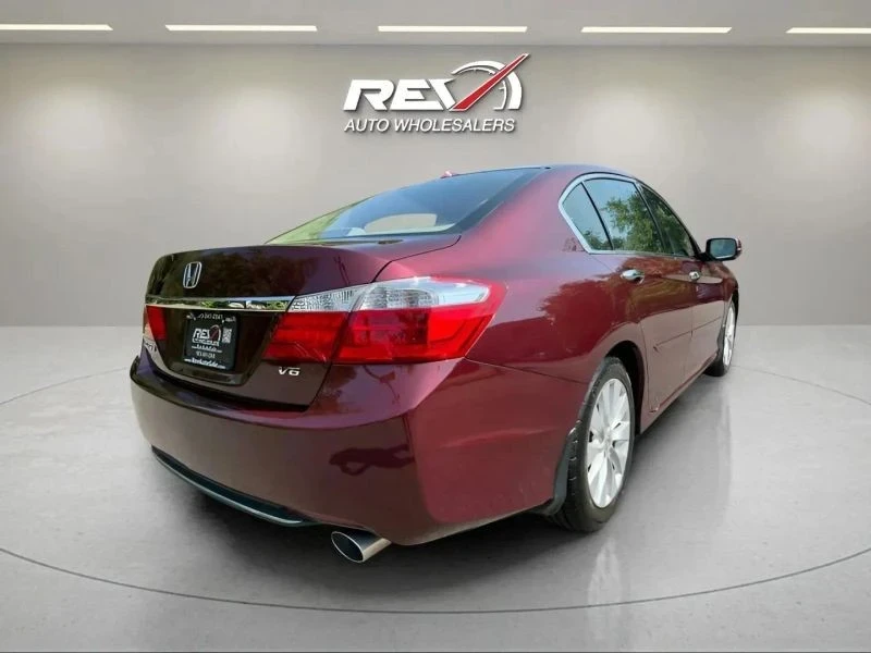 2015 Honda Accord 9th Gen - Image 5 of 12