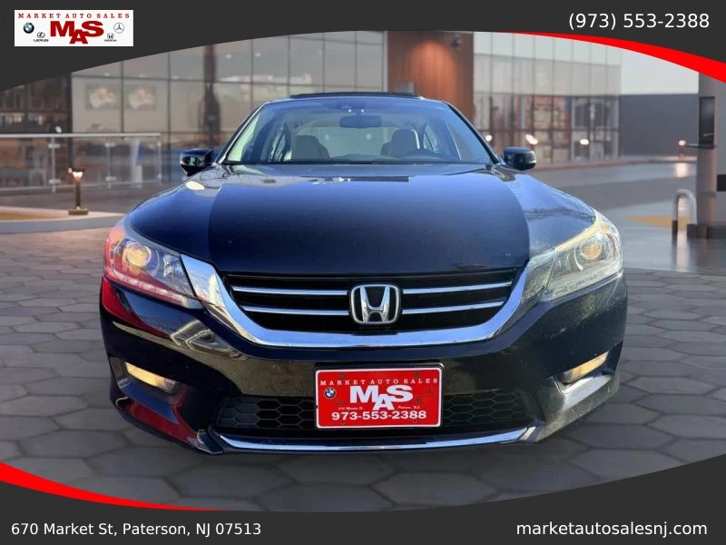 2015 Honda Accord 9th Gen - Image 2 of 12