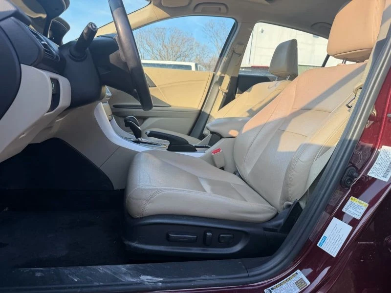 2015 Honda Accord 9th Gen - Image 11 of 12