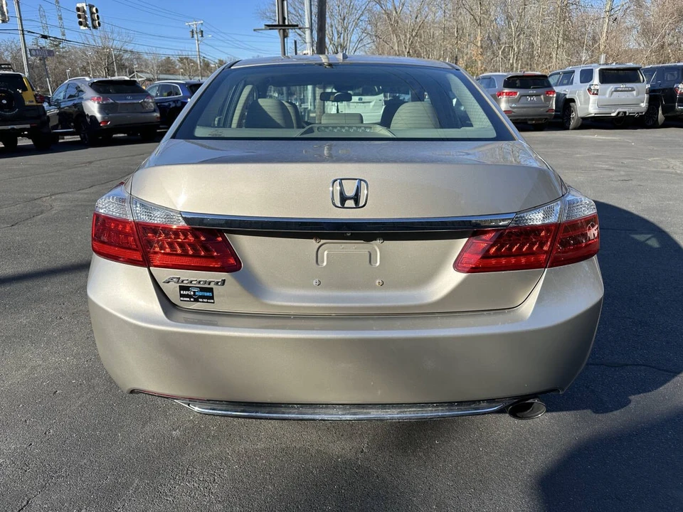2015 Honda Accord 9th Gen - Image 5 of 21
