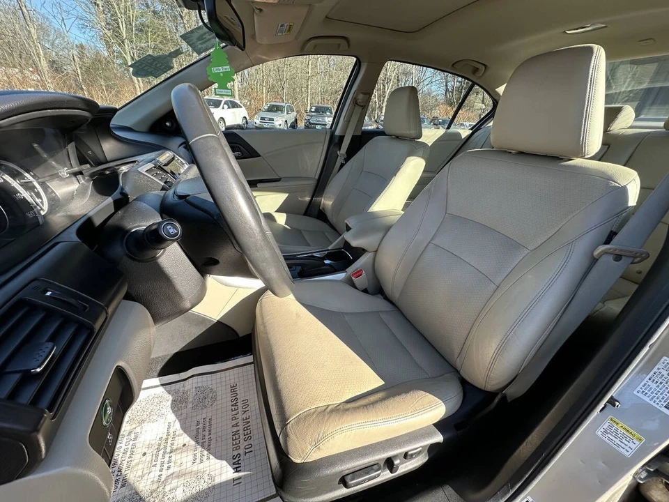 2015 Honda Accord 9th Gen - Image 8 of 21
