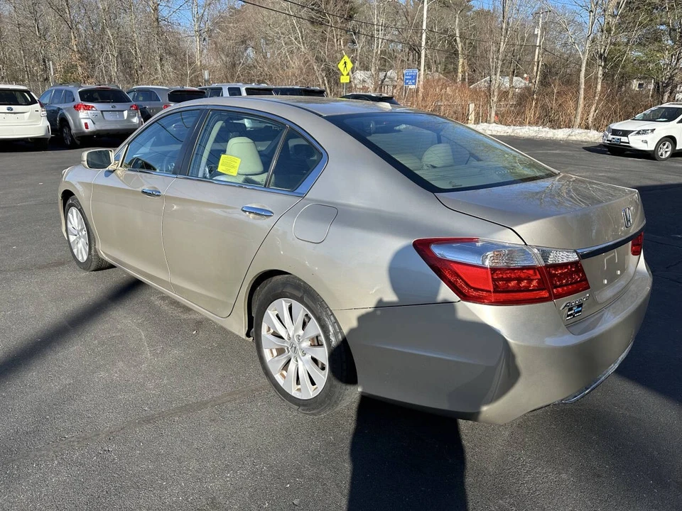 2015 Honda Accord 9th Gen - Image 6 of 21