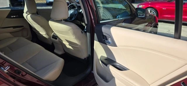 2015 Honda Accord 9th Gen - Image 17 of 20