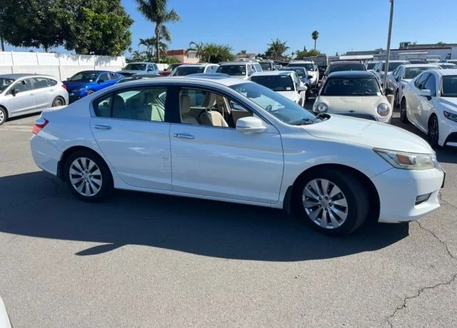 2015 Honda Accord 9th Gen - Image 3 of 6