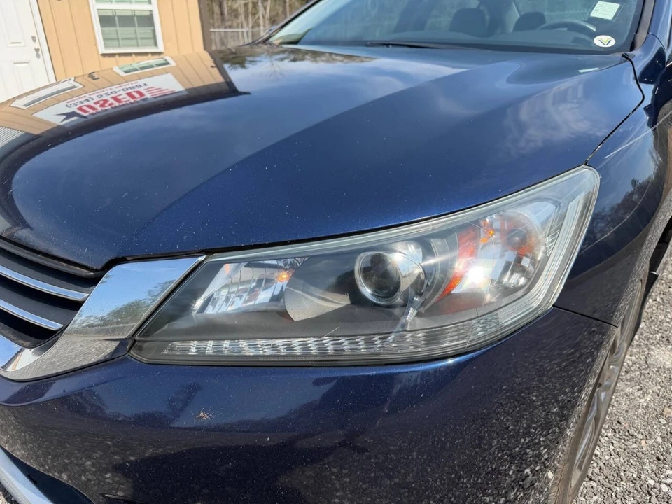 2015 Honda Accord 9th Gen - Image 9 of 27
