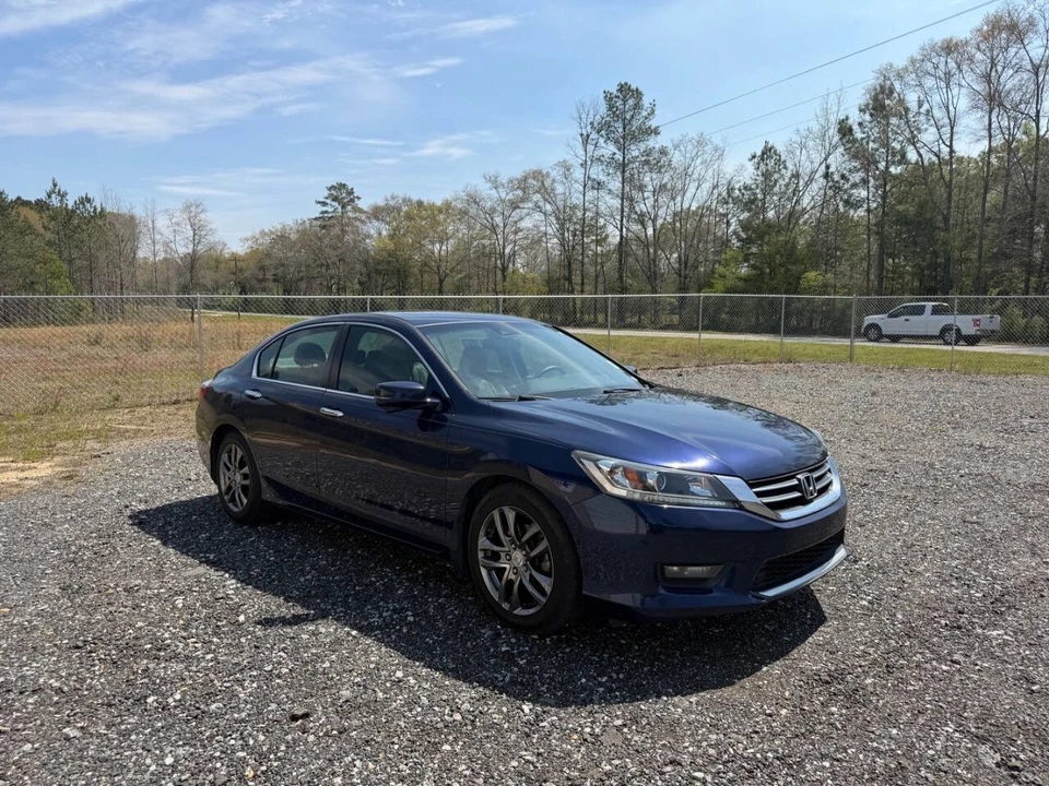 2015 Honda Accord 9th Gen - Image 5 of 27