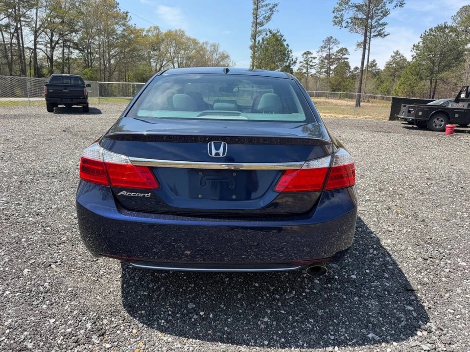 2015 Honda Accord 9th Gen - Image 3 of 27