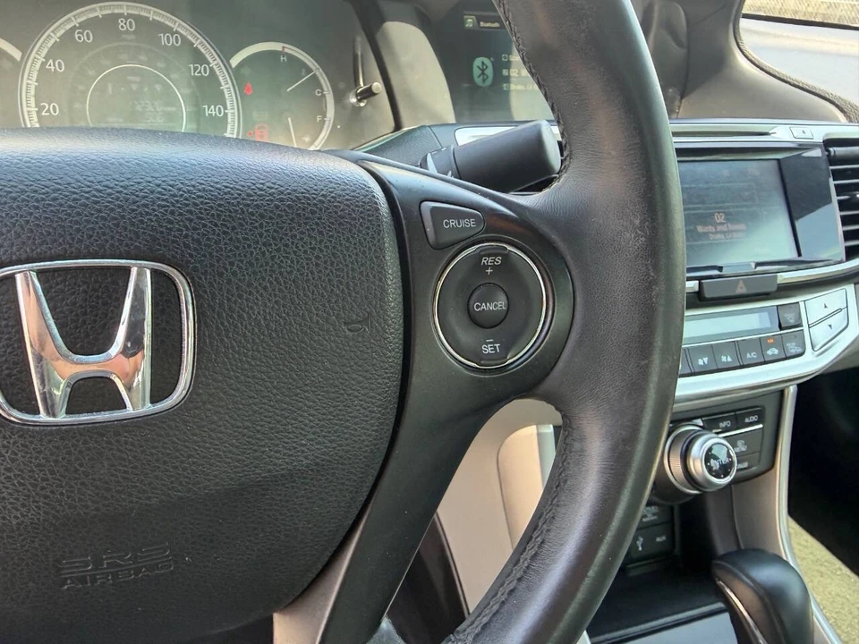 2015 Honda Accord 9th Gen - Image 24 of 27