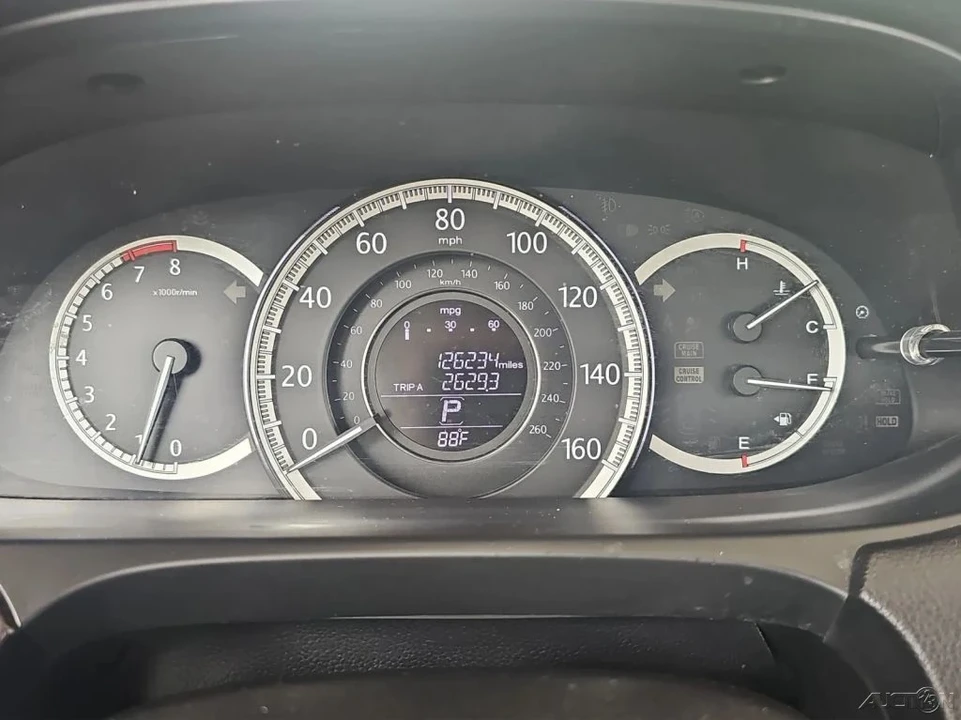 2015 Honda Accord 9th Gen - Image 11 of 21