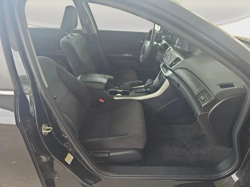 2015 Honda Accord 9th Gen - Image 19 of 21