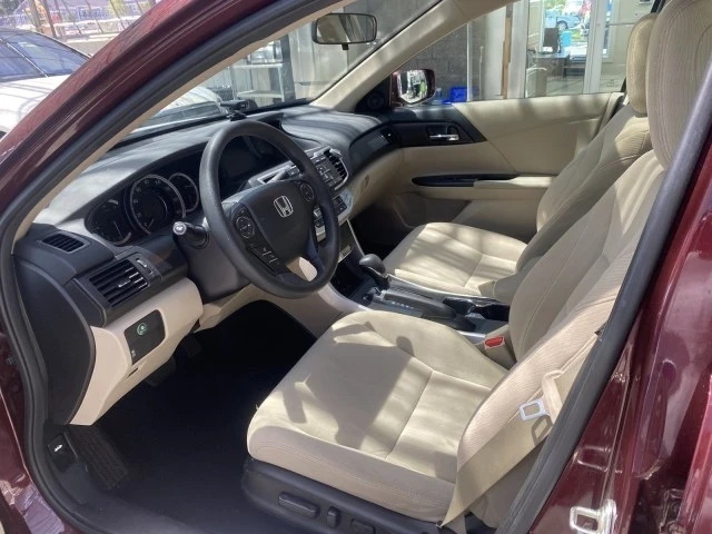 2015 Honda Accord 9th Gen - Image 16 of 21