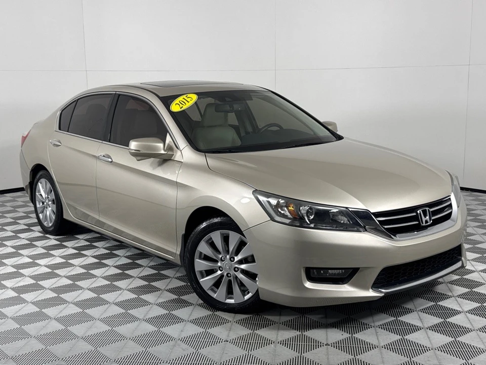 2015 Honda Accord 9th Gen - Image 2 of 12