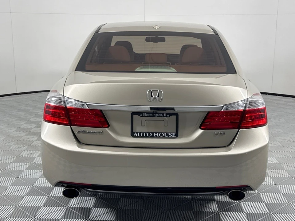 2015 Honda Accord 9th Gen - Image 6 of 12