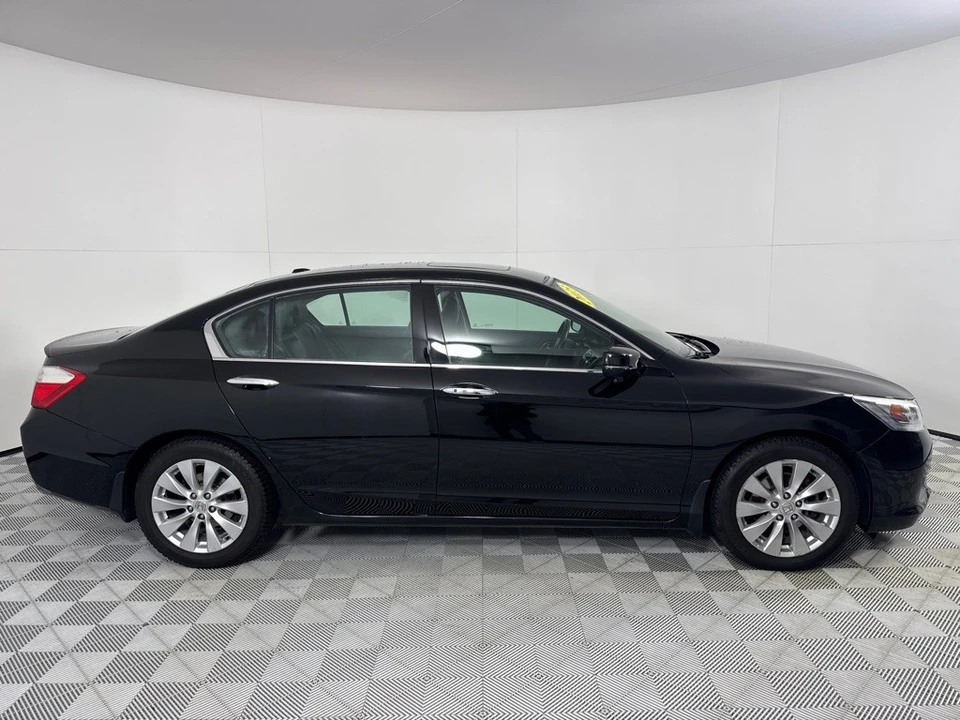 2015 Honda Accord 9th Gen - Image 4 of 12