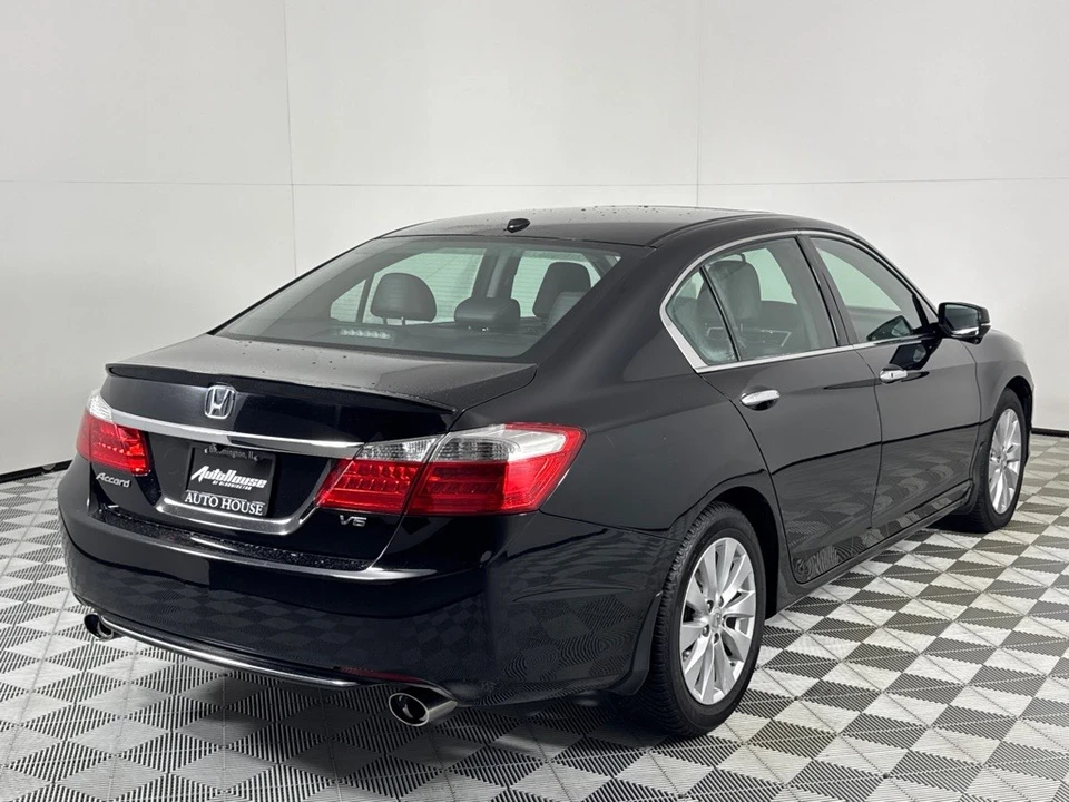 2015 Honda Accord 9th Gen - Image 5 of 12