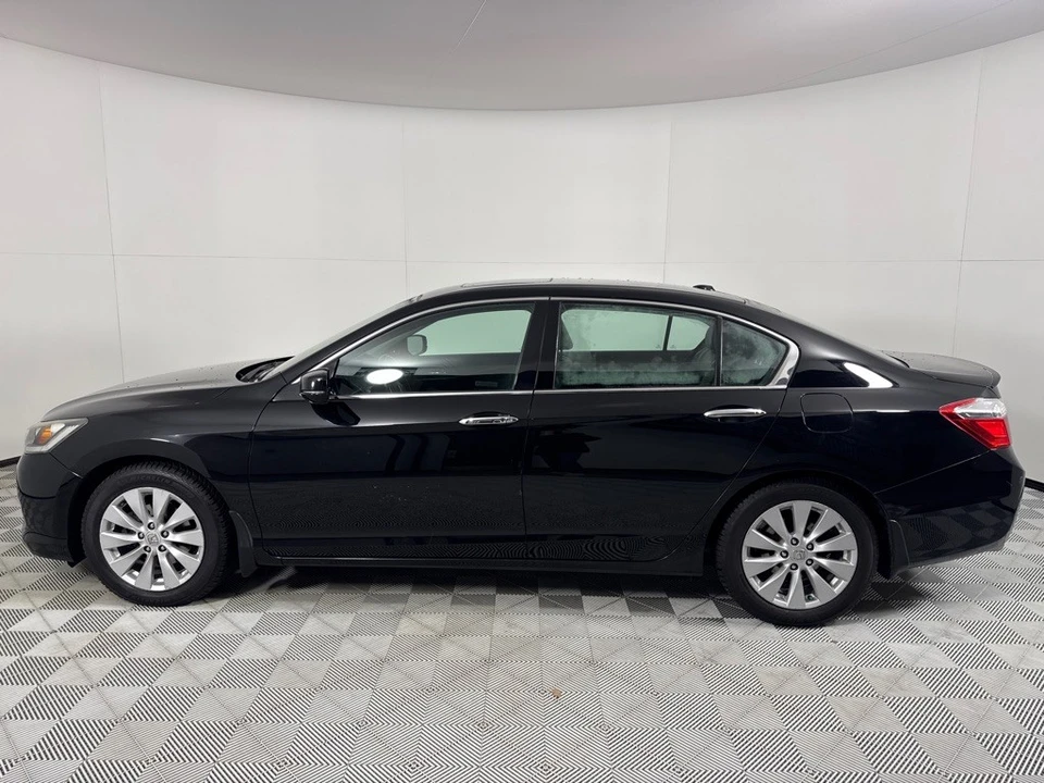 2015 Honda Accord 9th Gen - Image 8 of 12